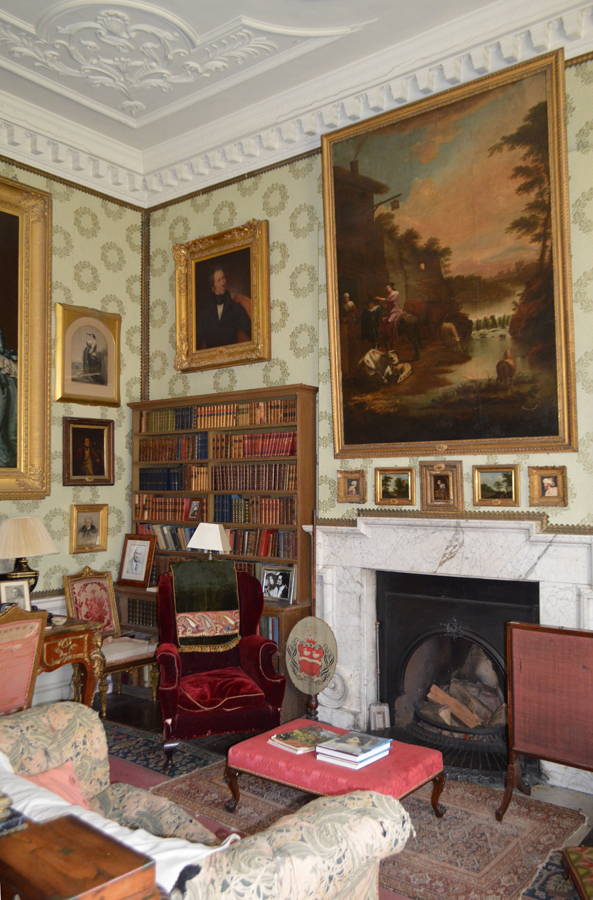 5 Newbridge House © Stuart Blakley Lavender's Blue